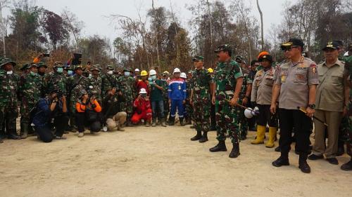  Pantau Titik Api Karhutla Riau, TNI Gunakan Drone di Malam Hari